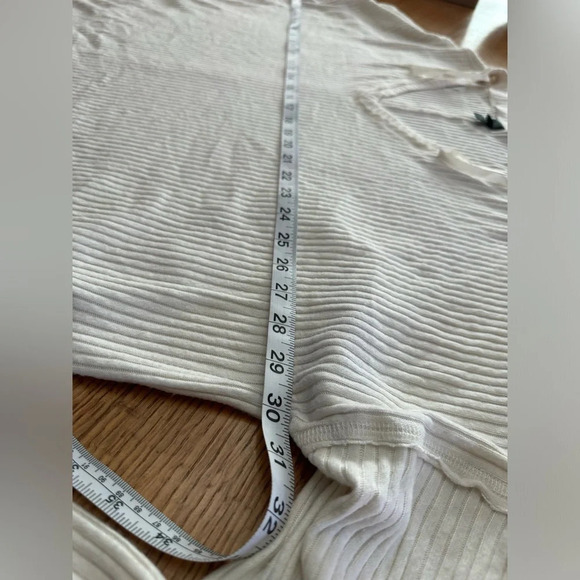 WILD FABLE NWOT off white oversized vneck sweater exposed seams XXL - Picture 6 of 8